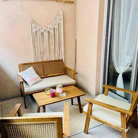 Charming 100m From The Apartmán Antibes